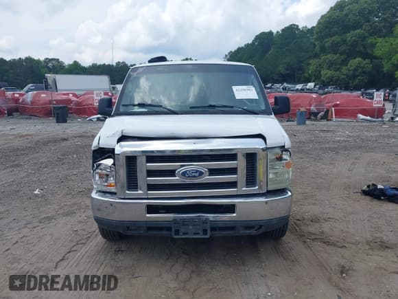 ✅ 2014 Ford Econoline Cargo Commercial • VIN: 1FTNE2EWXEDA19929 • Lot: 42296983. Wystawiony na IAAI z przebiegiem 245 291 mil. Bezpłatny archiwum sprzedaży aukcyjnych z USA i szczegółowy raport historii pojazdu na DreamBid. Zdjęcie 12.