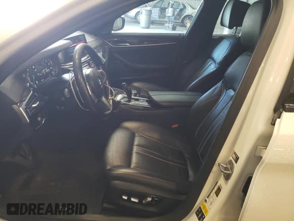 ✅ 2018 BMW 5 Series M550i xDrive • VIN: WBAJB9C5XJB286856 • Lot: 70557655. Listed on Copart with 138,529 mi. Free auction sales archive from the USA and detailed vehicle history report at DreamBid. Image 7.