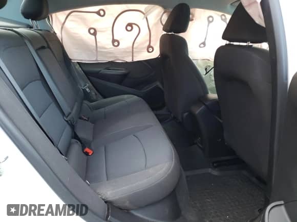 2019 Chevrolet Cruze LT z VIN 1G1BE5SM0K7112324, wystawiony jako Copart lot #31966722 z przebiegiem 19 452 mil mil oraz . Historia ofert i sprzedaży dostępna na DreamBid. Obrazek 6.