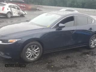 ✅ 2025 Mazda 3 S • VIN: JM1BPAAM5S1781431 • Лот: 63041915. Опубликован ранее на Copart с пробегом Не указан. Бесплатный доступ к архиву аукционных продаж из США и подробный отчёт об истории автомобиля на DreamBid. Изображение 1.