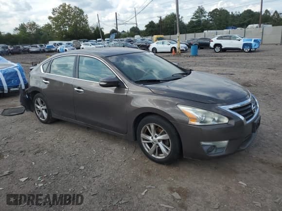 ✅ 2014 Nissan Altima SL • VIN: 1N4AL3AP8EC148644 • Lot: 71902485. Wystawiony na Copart z przebiegiem Nie podano. Bezpłatny archiwum sprzedaży aukcyjnych z USA i szczegółowy raport historii pojazdu na DreamBid. Zdjęcie 4.