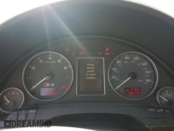 ✅ 2005 Audi S4 • VIN: WAUPL68E85A108647 • Лот: 61308545. Опубликован ранее на Copart с пробегом 106 445 миль. Бесплатный доступ к архиву аукционных продаж из США и подробный отчёт об истории автомобиля на DreamBid. Изображение 9.