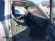 ✅ 2003 Chevrolet Silverado 1500 LS • VIN: 2GCEC19V931101936 • Lot: 43388856. Wystawiony na IAAI z przebiegiem 154 950 mil mil. Skorzystaj z bezpłatnego archiwum sprzedaży aukcyjnych z USA i zobacz szczegółowy raport historii pojazdu na DreamBid. Zdjęcie 5.