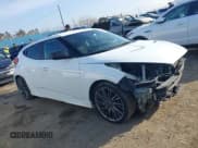 ✅ 2013 Hyundai Veloster w/Black Int • VIN: KMHTC6AD4DU153855 • Lot: 41589006. Wystawiony na IAAI z przebiegiem 106 161 mil. Bezpłatny archiwum sprzedaży aukcyjnych z USA i szczegółowy raport historii pojazdu na DreamBid. Zdjęcie 14.