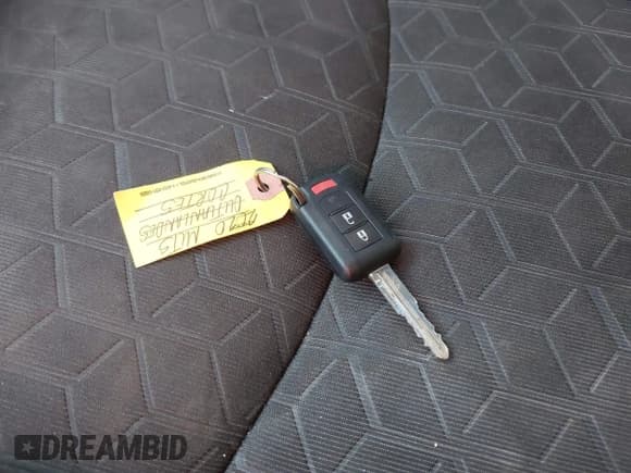 ✅ 2020 Mitsubishi Outlander ES • VIN: JA4AP3AU6LU030940 • Lot: 43586817. Listed on IAAI with 105,413 mi. Free auction sales archive from the USA and detailed vehicle history report at DreamBid. Image 11.