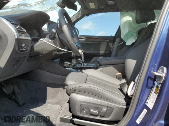 ✅ 2024 BMW X3 sDrive30i • VIN: WBX47DP09RN299159 • Lot: 57328645. Wystawiony na Copart z przebiegiem Nie podano. Bezpłatny archiwum sprzedaży aukcyjnych z USA i szczegółowy raport historii pojazdu na DreamBid. Zdjęcie 7.