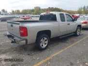✅ 2010 Chevrolet Silverado 1500 LS • VIN: 1GCSCREA0AZ144604 • Lot: 43461702. Listed on IAAI with 124,686 mi. Free auction sales archive from the USA and detailed vehicle history report at DreamBid. Image 4.