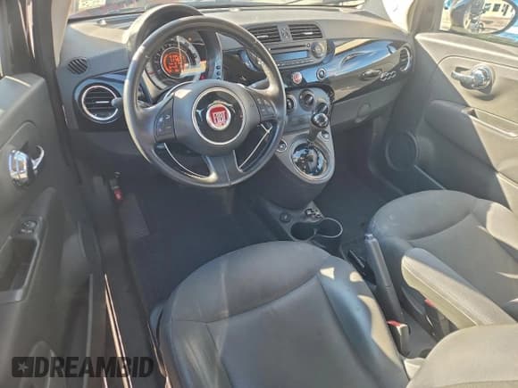 ✅ 2015 FIAT 500 Pop • VIN: 3C3CFFAR5FT501042 • Lot: 94191565. Listed on Copart with 121,025 mi. Free auction sales archive from the USA and detailed vehicle history report at DreamBid. Image 8.