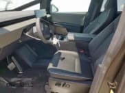 ✅ 2025 Tesla Cybertruck • VIN: 7G2CEHEDXSA060939 • Лот: 68068815. Опубликован ранее на Copart с пробегом 9 267 миль. Бесплатный доступ к архиву аукционных продаж из США и подробный отчёт об истории автомобиля на DreamBid. Изображение 7.