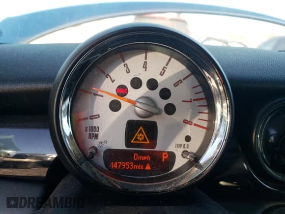 ✅ 2012 MINI Hardtop S • VIN: WMWSV3C50CT387197 • Lot: 85120795. Listed on Copart with 147,953 mi. Free auction sales archive from the USA and detailed vehicle history report at DreamBid. Image 9.