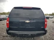 ✅ 2009 Chevrolet Suburban 2LT • VIN: 1GNFC26089R288936 • Lot: 85271585. Wystawiony na Copart z przebiegiem 283 722 mil. Bezpłatny archiwum sprzedaży aukcyjnych z USA i szczegółowy raport historii pojazdu na DreamBid. Zdjęcie 6.