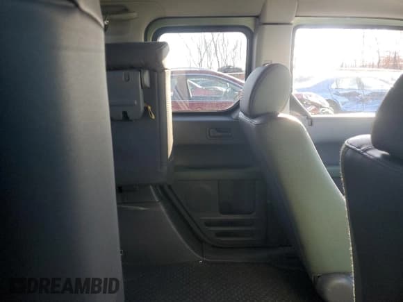 ✅ 2005 Honda Element • VIN: 5J6YH27305L031062 • Lot: 84324824. Wystawiony na Copart z przebiegiem 194 110 mil. Bezpłatny archiwum sprzedaży aukcyjnych z USA i szczegółowy raport historii pojazdu na DreamBid. Zdjęcie 10.