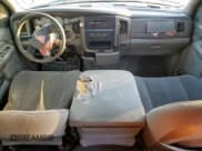 ✅ 2005 Dodge 2500 SLT • VIN: 3D7KR28C05G710002 • Lot: 90297025. Wystawiony na Copart z przebiegiem 239 296 mil. Bezpłatny archiwum sprzedaży aukcyjnych z USA i szczegółowy raport historii pojazdu na DreamBid. Zdjęcie 8.