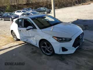 2019 Hyundai Veloster 2.0 z VIN KMHTG6AF7KU017206, wystawiony jako Copart lot #48243135 z przebiegiem 104 697 mil mil oraz Szkoda całkowita • Salvage title. Historia ofert i sprzedaży dostępna na DreamBid. Obrazek 4.