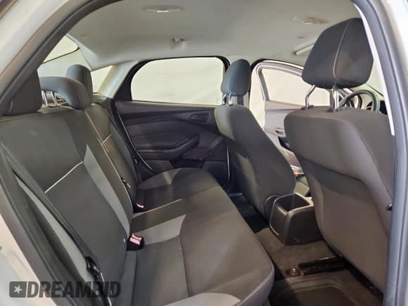 ✅ 2013 Ford Focus S • VIN: 1FADP3E24DL276586 • Lot: 92720485. Wystawiony na Copart z przebiegiem 63 796 mil. Bezpłatny archiwum sprzedaży aukcyjnych z USA i szczegółowy raport historii pojazdu na DreamBid. Zdjęcie 10.