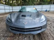 ✅ 2015 Chevrolet Corvette 1LT • VIN: 1G1YB2D76F5111947 • Lot: 67676275. Wystawiony na Copart z przebiegiem Nie podano. Bezpłatny archiwum sprzedaży aukcyjnych z USA i szczegółowy raport historii pojazdu na DreamBid. Zdjęcie 5.