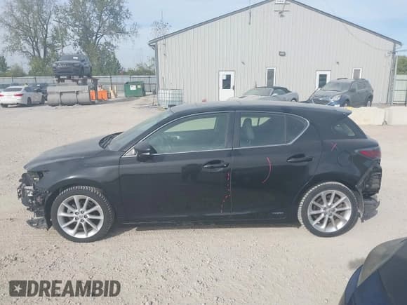 ✅ 2013 Lexus CT 200h • VIN: JTHKD5BH7D2168885 • Лот: 43462420. Опубликован ранее на IAAI с пробегом 177 364 миль. Бесплатный доступ к архиву аукционных продаж из США и подробный отчёт об истории автомобиля на DreamBid. Изображение 15.