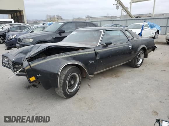 ✅ 1976 Buick Century • VIN: 4D37C6Z153958 • Lot: 82148374. Wystawiony na Copart z przebiegiem 8 866 mil. Bezpłatny archiwum sprzedaży aukcyjnych z USA i szczegółowy raport historii pojazdu na DreamBid. Zdjęcie 1.