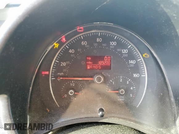 ✅ 2006 Volkswagen Beetle • VIN: 3VWPR31CX6M419829 • Lot: 67041755. Listed on Copart with 189,200 mi. Free auction sales archive from the USA and detailed vehicle history report at DreamBid. Image 9.