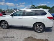 ✅ 2015 Nissan Pathfinder Platinum • VIN: 5N1AR2MM0FC613659 • Lot: 42194214. Listed on IAAI with 138,180 mi. Free auction sales archive from the USA and detailed vehicle history report at DreamBid. Image 14.