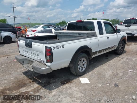 ✅ 2004 Nissan Frontier XE • VIN: 1N6DD26T84C451777 • Лот: 42264626. Опубликован ранее на IAAI с пробегом 245 552 миль. Бесплатный доступ к архиву аукционных продаж из США и подробный отчёт об истории автомобиля на DreamBid. Изображение 4.