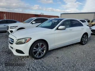 ✅ 2016 Mercedes-Benz C 300 Luxury • VIN: WDDWF4KB7GR140959 • Lot: 92166865. Wystawiony na Copart z przebiegiem 125 503 mil. Bezpłatny archiwum sprzedaży aukcyjnych z USA i szczegółowy raport historii pojazdu na DreamBid. Zdjęcie 1.