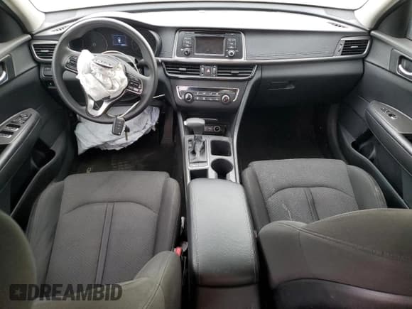 ✅ 2017 Kia Optima LX • VIN: KNAGT4L3XH5146646 • Lot: 82322095. Wystawiony na Copart z przebiegiem 156 812 mil. Bezpłatny archiwum sprzedaży aukcyjnych z USA i szczegółowy raport historii pojazdu na DreamBid. Zdjęcie 8.