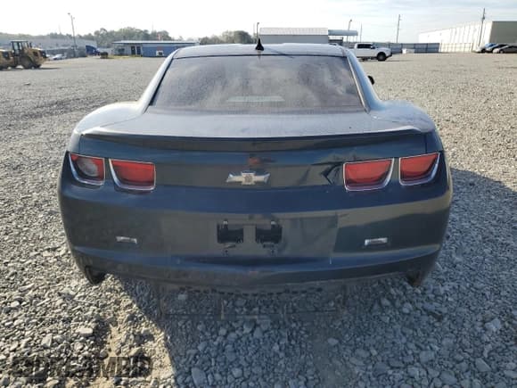 ✅ 2013 Chevrolet Camaro LS • VIN: 2G1FE1E33D9125938 • Лот: 91416635. Опубликован ранее на Copart с пробегом 141 224 миль. Бесплатный доступ к архиву аукционных продаж из США и подробный отчёт об истории автомобиля на DreamBid. Изображение 6.