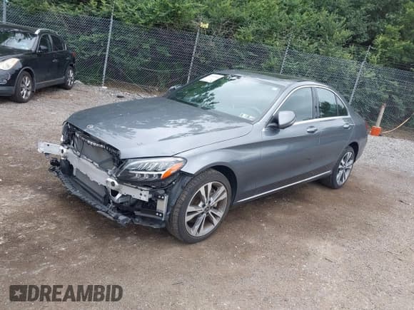 ✅ 2021 Mercedes-Benz C 300 • VIN: W1KWF8EB5MR612798 • Lot: 42992980. Wystawiony na IAAI z przebiegiem 17 243 mil. Bezpłatny archiwum sprzedaży aukcyjnych z USA i szczegółowy raport historii pojazdu na DreamBid. Zdjęcie 17.