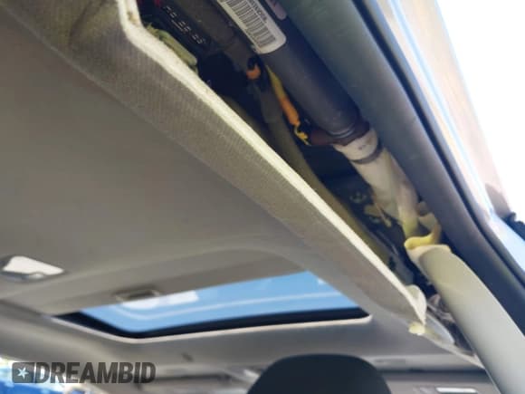 ✅ 2015 Hyundai Elantra SE • VIN: KMHDH4AE4FU344861 • Lot: 42821071. Listed on IAAI with 126,084 mi. Free auction sales archive from the USA and detailed vehicle history report at DreamBid. Image 17.