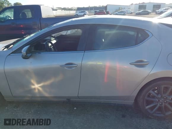 ✅ 2023 Mazda 3 S Preferred • VIN: JM1BPALM3P1610200 • Lot: 43468295. Listed on IAAI with 52,123 mi. Free auction sales archive from the USA and detailed vehicle history report at DreamBid. Image 13.