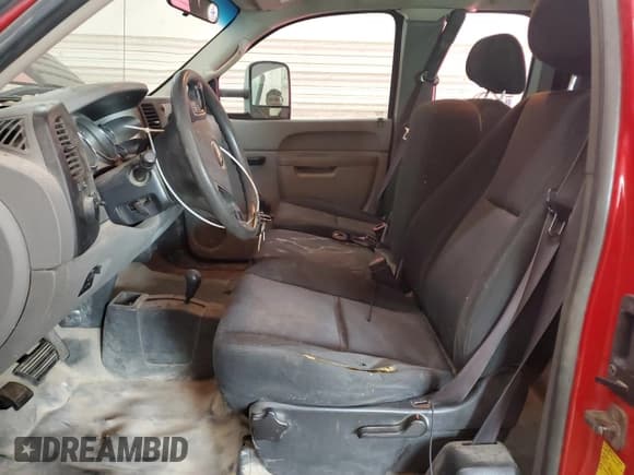 ✅ 2011 Chevrolet Silverado 2500HD • VIN: 1GB2KVCG7BZ444827 • Лот: 72022815. Опубликован ранее на Copart с пробегом 174 638 миль. Бесплатный доступ к архиву аукционных продаж из США и подробный отчёт об истории автомобиля на DreamBid. Изображение 7.