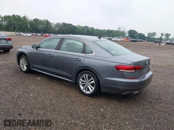 ✅ 2020 Volkswagen Passat SE • VIN: 1VWWA7A34LC011947 • Lot: 42713519. Listed on IAAI with 58,681 mi. Free auction sales archive from the USA and detailed vehicle history report at DreamBid. Image 3.