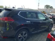 ✅ 2018 Nissan Rogue S • VIN: 5N1AT2MT2JC812827 • Lot: 41942055. Wystawiony na IAAI z przebiegiem 201 875 mil. Bezpłatny archiwum sprzedaży aukcyjnych z USA i szczegółowy raport historii pojazdu na DreamBid. Zdjęcie 13.