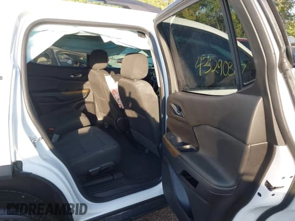 ✅ 2021 GMC Acadia SLE • VIN: 1GKKNKLA9MZ182152 • Lot: 43290387. Wystawiony na IAAI z przebiegiem 61 236 mil. Bezpłatny archiwum sprzedaży aukcyjnych z USA i szczegółowy raport historii pojazdu na DreamBid. Zdjęcie 8.