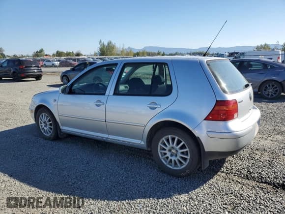 ✅ 2005 Volkswagen Golf GLS • VIN: 9BWGR61J854011106 • Lot: 81093825. Wystawiony na Copart z przebiegiem 163 655 mil. Bezpłatny archiwum sprzedaży aukcyjnych z USA i szczegółowy raport historii pojazdu na DreamBid. Zdjęcie 2.