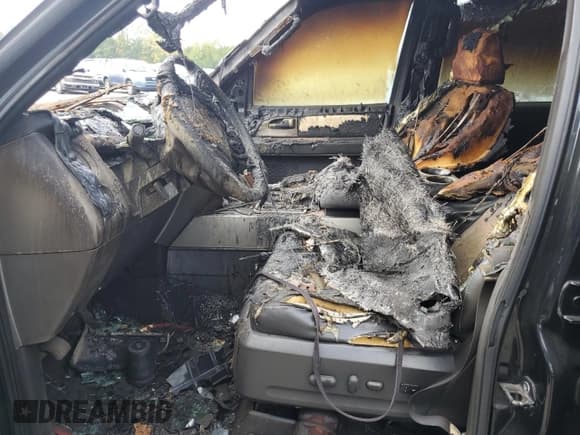 ✅ 2007 Ford Expedition Eddie Bauer • VIN: 1FMFU18587LA36074 • Lot: 81004985. Listed on Copart with Not provided. Free auction sales archive from the USA and detailed vehicle history report at DreamBid. Image 7.