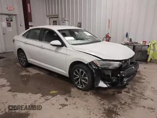 ✅ 2024 Volkswagen Jetta S • VIN: 3VW5M7BU5RM086450 • Lot: 43881443. Listed on IAAI with 34,011 mi. Free auction sales archive from the USA and detailed vehicle history report at DreamBid. Image 1.