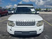 ✅ 2011 Land Rover LR4 HSE • VIN: SALAG2D47BA570625 • Lot: 42262798. Wystawiony na IAAI z przebiegiem 131 107 mil. Bezpłatny archiwum sprzedaży aukcyjnych z USA i szczegółowy raport historii pojazdu na DreamBid. Zdjęcie 6.