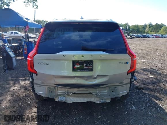 ✅ 2018 Volvo XC90 Inscription • VIN: YV4A22PL4J1386540 • Lot: 43148246. Listed on IAAI with 116,301 mi. Free auction sales archive from the USA and detailed vehicle history report at DreamBid. Image 16.