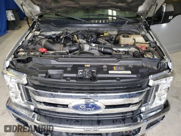 ✅ 2018 Ford F-250 XL • VIN: 1FT7W2BT1JEB64068 • Lot: 58517725. Listed on Copart with 184,288 mi. Free auction sales archive from the USA and detailed vehicle history report at DreamBid. Image 11.