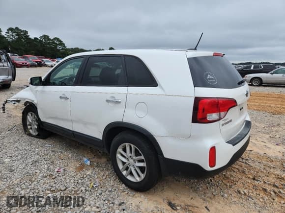 ✅ 2015 Kia Sorento LX • VIN: 5XYKT3A68FG661511 • Лот: 67154515. Опубликован ранее на Copart с пробегом 142 209 миль. Бесплатный доступ к архиву аукционных продаж из США и подробный отчёт об истории автомобиля на DreamBid. Изображение 2.