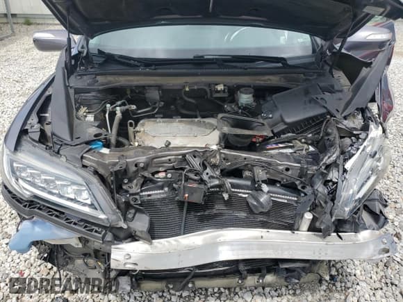 ✅ 2017 Acura RDX Advance • VIN: 5J8TB3H74HL007720 • Лот: 61309435. Опубликован ранее на Copart с пробегом 105 634 миль. Бесплатный доступ к архиву аукционных продаж из США и подробный отчёт об истории автомобиля на DreamBid. Изображение 12.