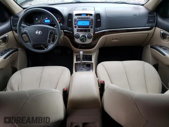 ✅ 2011 Hyundai Santa Fe GLS • VIN: 5XYZGDAG2BG079111 • Lot: 84824394. Listed on Copart with 158,377 mi. Free auction sales archive from the USA and detailed vehicle history report at DreamBid. Image 8.