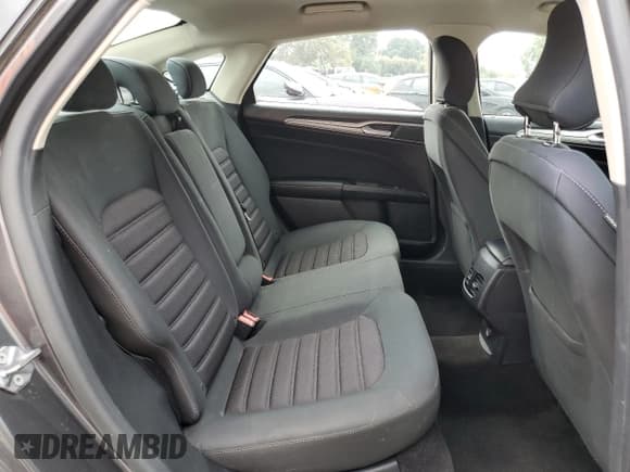 ✅ 2018 Ford Fusion SE • VIN: 3FA6P0HD3JR281442 • Lot: 92839825. Wystawiony na Copart z przebiegiem 103 080 mil. Bezpłatny archiwum sprzedaży aukcyjnych z USA i szczegółowy raport historii pojazdu na DreamBid. Zdjęcie 10.