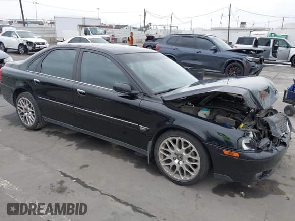 ✅ 2005 Volvo S80 • VIN: YV1TS911351411438 • Лот: 42361869. Опубликован ранее на IAAI с пробегом 101 502 миль. Бесплатный доступ к архиву аукционных продаж из США и подробный отчёт об истории автомобиля на DreamBid. Изображение 1.