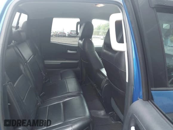 ✅ 2016 Toyota Tundra SR • VIN: 5TFUM5F12GX064254 • Lot: 43291619. Listed on IAAI with 175,510 mi. Free auction sales archive from the USA and detailed vehicle history report at DreamBid. Image 8.