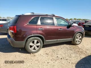 ✅ 2012 Kia Sorento LX • VIN: 5XYKT3A62CG301890 • Lot: 92206745. Wystawiony na Copart z przebiegiem Nie podano. Bezpłatny archiwum sprzedaży aukcyjnych z USA i szczegółowy raport historii pojazdu na DreamBid. Zdjęcie 3.