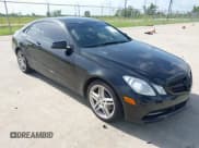 ✅ 2013 Mercedes-Benz E 350 • VIN: WDDKJ5KB3DF193559 • Lot: 42543319. Listed on IAAI with 113,184 mi. Free auction sales archive from the USA and detailed vehicle history report at DreamBid. Image 1.