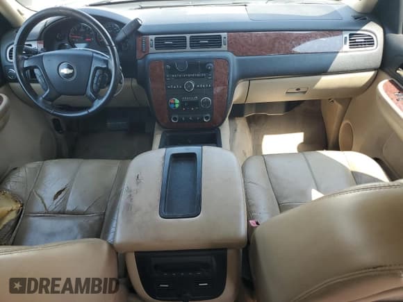 ✅ 2008 Chevrolet Avalanche 2LT • VIN: 3GNEC12J88G216332 • Lot: 80376645. Wystawiony na Copart z przebiegiem 230 005 mil. Bezpłatny archiwum sprzedaży aukcyjnych z USA i szczegółowy raport historii pojazdu na DreamBid. Zdjęcie 8.